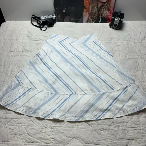 Coastal Linen Blend Stripe Skirt | A-Line Panel Flare · Banana Republic - Picture 9 of 11